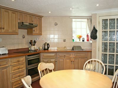 Flagstaff Cottage In Robin Hood S Bay Near Whitby Yorkshire