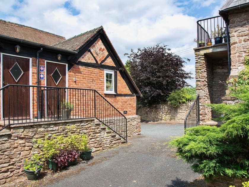 Exterior | Ashton Court Holiday Cottages - East Granary, Ashton, nr. Leominster