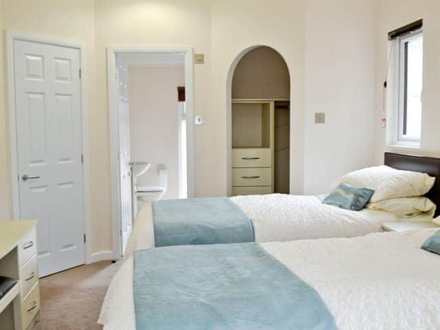 Twin bedroom | Ash Lodge, Clatworthy