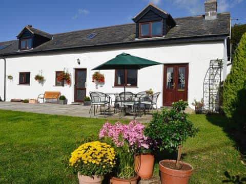 Exterior | Siabod, Llanddoged, Llanrwst