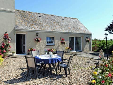 Carthouse Cottage, Cosheston near Pembroke