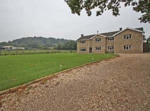 Springfield Court - Lakeview, Peterston-Super-Ely, Cardiff
