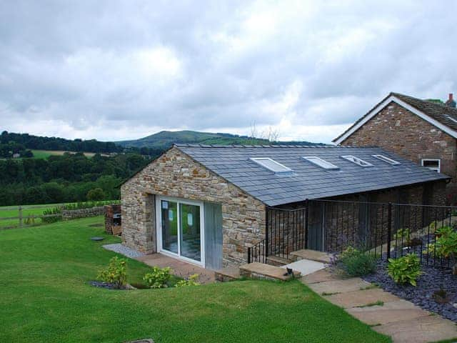 Shallcross Hall Cottages - Goyt, Whaley Bridge near Buxton