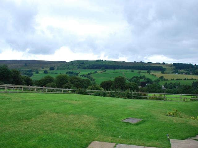 Shallcross Hall Cottages - Goyt, Whaley Bridge near Buxton