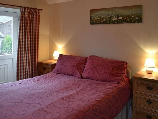 Double bedroom | Bluebell Cottage - Bluebell Farm Cottages, Belford near Bamburgh