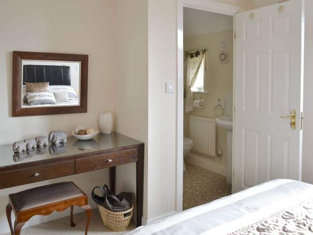 En-suite and dressing area in double bedroom | Sea Shore - Tee View and Sea Shore, Seahouses