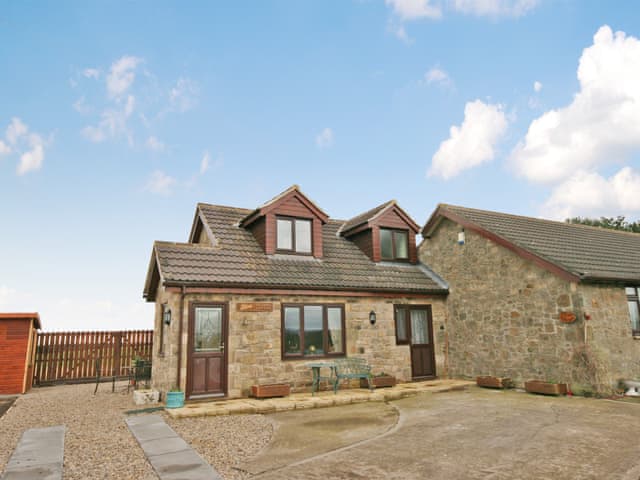 Railway Cottage, Togston Barns near North Broomhill
