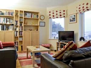 Living room/dining room | Oban Bay View, Oban