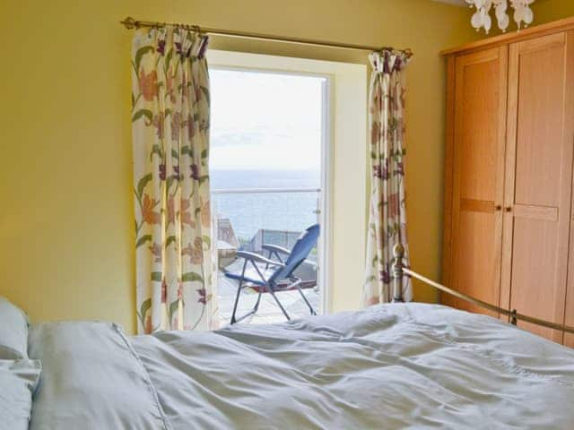 Double bedroom | Buckingham Cottage, Ventnor