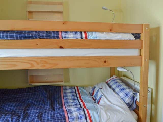 Bunk bedroom | Buckingham Cottage, Ventnor