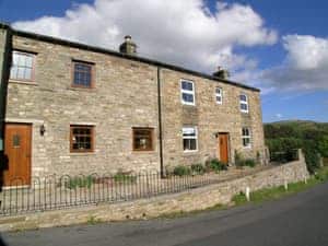 Scarr House Farm, Muker
