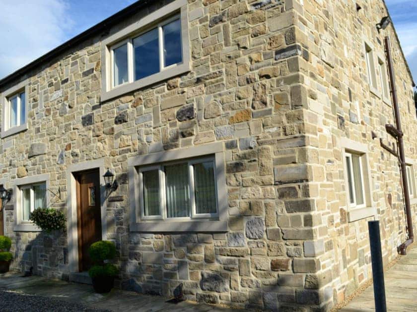 Not categorised | Roe Cottage - Fallow House and Roe Cottage, Paythorne, near Skipton