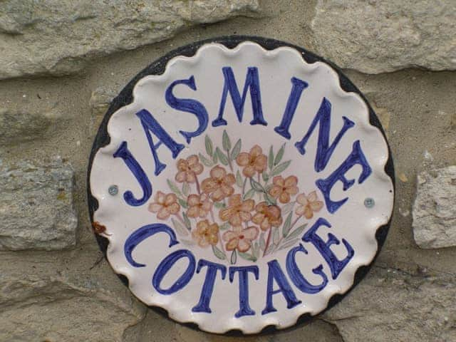 Sands Farm Cottages - Jasmine Cottage, Wilton near Pickering