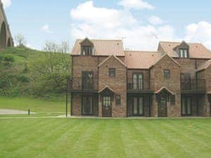 Exterior | Dreaming Duck (The), Whitby