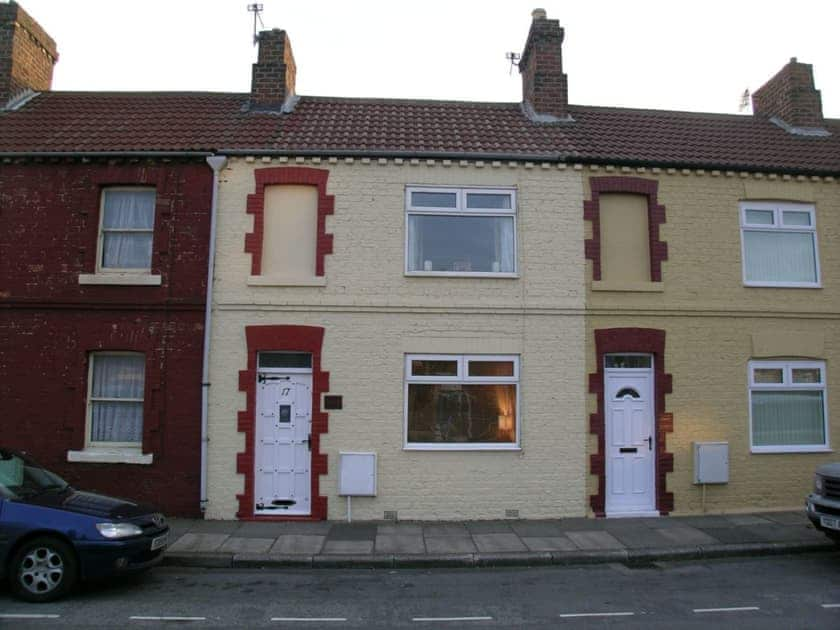 Picknett Cottage In Redcar Near Saltburn By The Sea Yorkshire Book Online Hoseasons