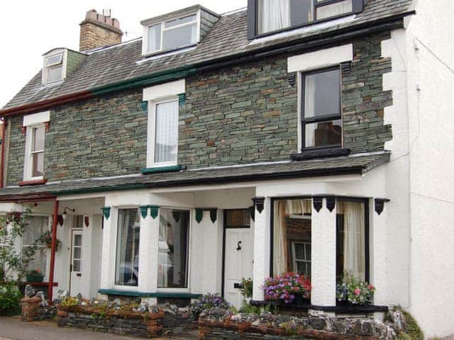 Mid-terrace stone front cottage | Millie&rsquo;s Cottage, Keswick