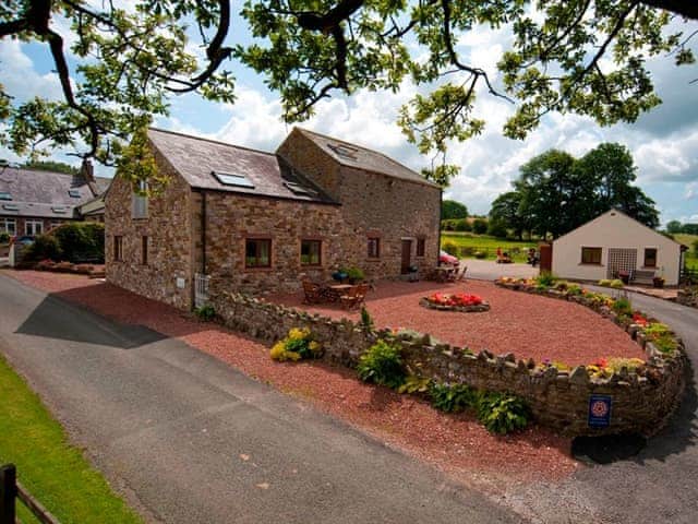 New Park Farm Cottages - Church Cottage, near Keswick