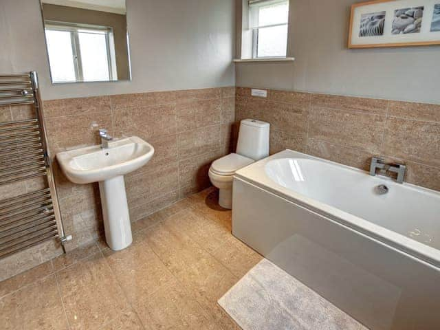 Family bathroom | Roseworth, Portinscale