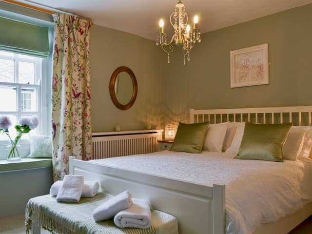 Serene bedroom with kingsize bed | Betsy Cottage, Windermere