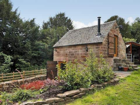 Exterior | Cornstore Cottage, Whatstandwell, nr. Matlock