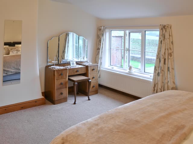 Double bedroom | Farmhouse Cottage - Colley Mill Farm, North Rode