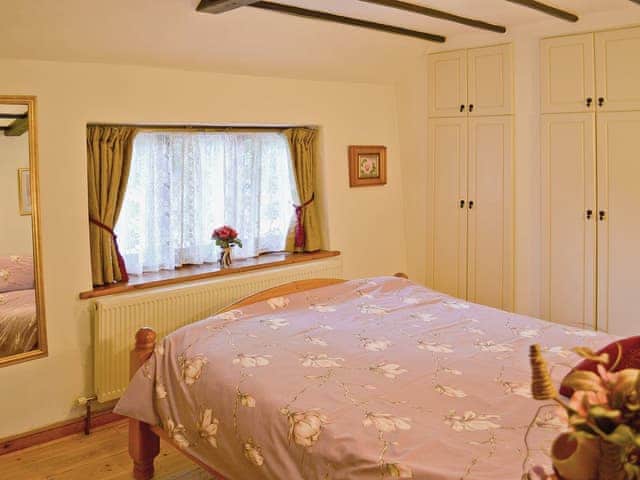 Double bedroom | Fox Cottage, Jevington, nr. Eastbourne