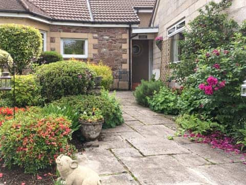 Attractive holiday home | Capelrig Cottage, Balfron, near Drymen Loch Lomond & The Trossachs