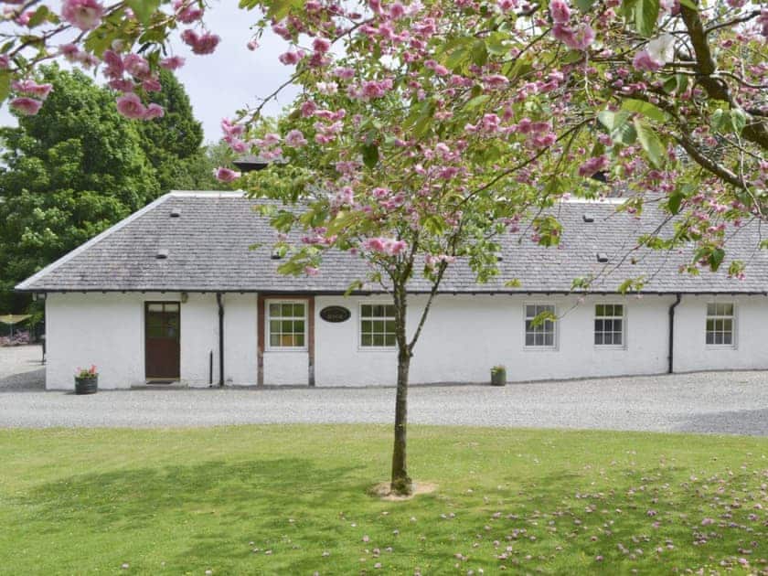 Charming holiday home | Byre Cottage - Home Farm, Glendaruel