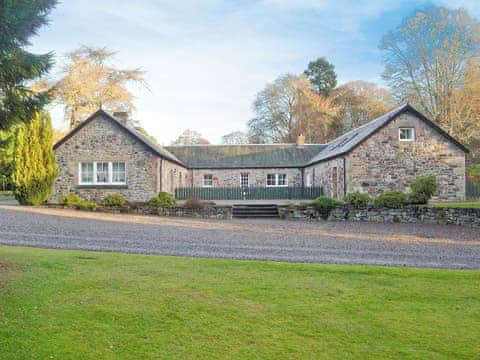 Exterior | Ladybird Cottage, Scaniport, nr. Inverness