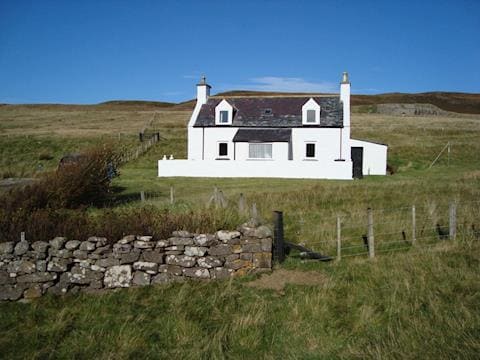 Exterior | Hillside Cottage, Rhiconich, Sutherland