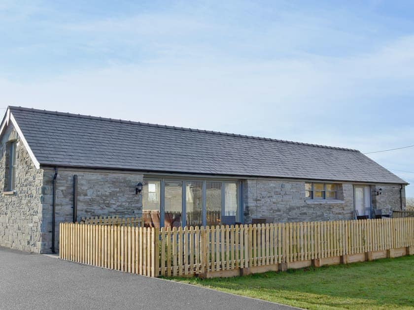 Exterior | Tanylan Farm Cottages - Ty Llo, Kidwelly