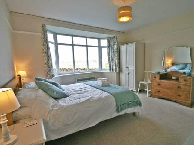 Double bedroom | Ziggy&rsquo;s Retreat, Seahouses