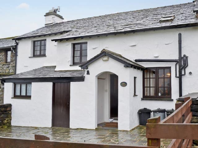 The Farm House, sleeps 10 in Hawkshead and Near and Far Sawrey.