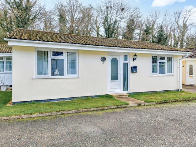 Exterior | Stone The Crows, Liskeard