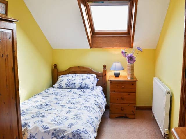 Single bedroom | Eaton Barn - Eaton Barn, Burmarsh, Romney Marsh