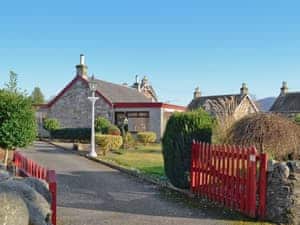 Exterior | Garry Cottage, Pitlochry