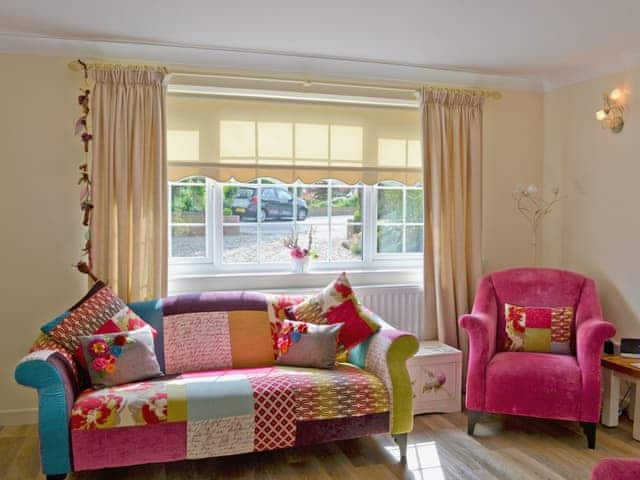 Living room | Captain&rsquo;s Cottage, Winterton-on-Sea