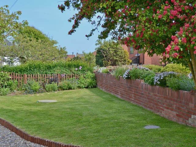 Garden | Captain&rsquo;s Cottage, Winterton-on-Sea