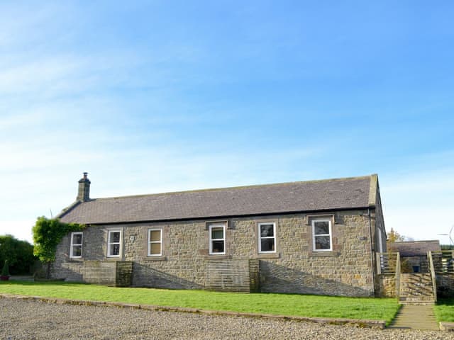 Charming holiday accommodation | Wandylaw Farm Lodges - Outlook Cottage - Wandylaw Farm Cottages, Wandylaw, near Bamburgh