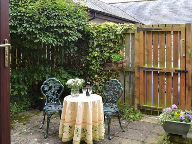 Sitting-out-area | Maltings Cottage, Rothbury