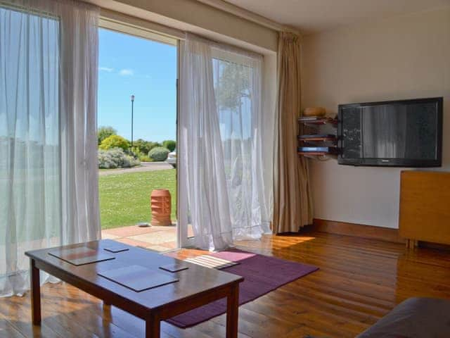 Living room | Dynamo Cottage, St Margarets-at-Cliffe