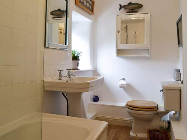 Bathroom | Eyam View Cottage, Eyam