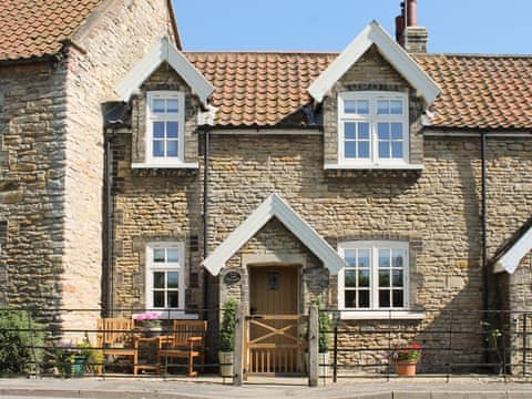 Superbly restored, former estate stone cottage | Pond View Cottage, Brantingham, near Beverley