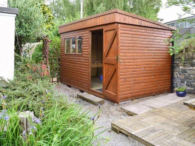 Bicycle store and games shed | Two Chimneys, Keswick