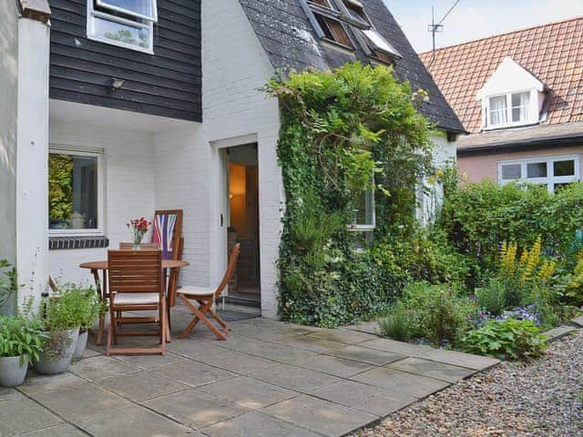 Exterior | Crown Cottage, Hartest, nr. Lavenham