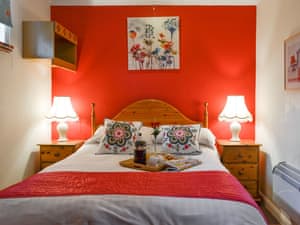 Comfortable double bedroom | Primrose Cottage - Triscombe Farm Country Cottages, Wheddon Cross, Exmoor