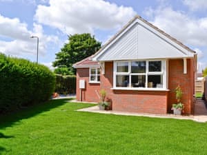 Exterior | Coastal Cottages - Crab Cottage, Sutton-on-Sea, nr. Mablethorpe