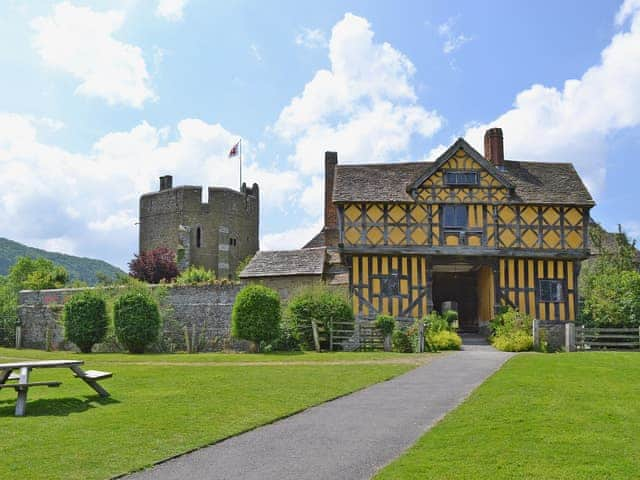 Stokesay Castle | Shropshire, England