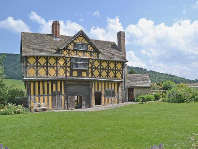 Stokesay Castle | Shropshire, England