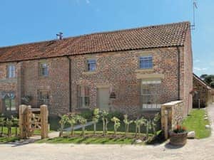 Exterior | Scalby Lodge - Yerborough Cottage, Scalby, Scarborough